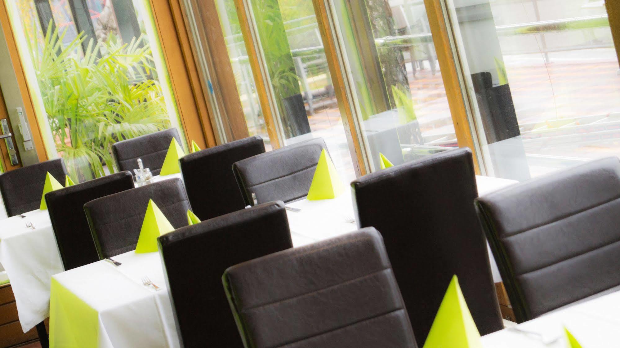 Hotel Hillinger Wina Bagian luar foto